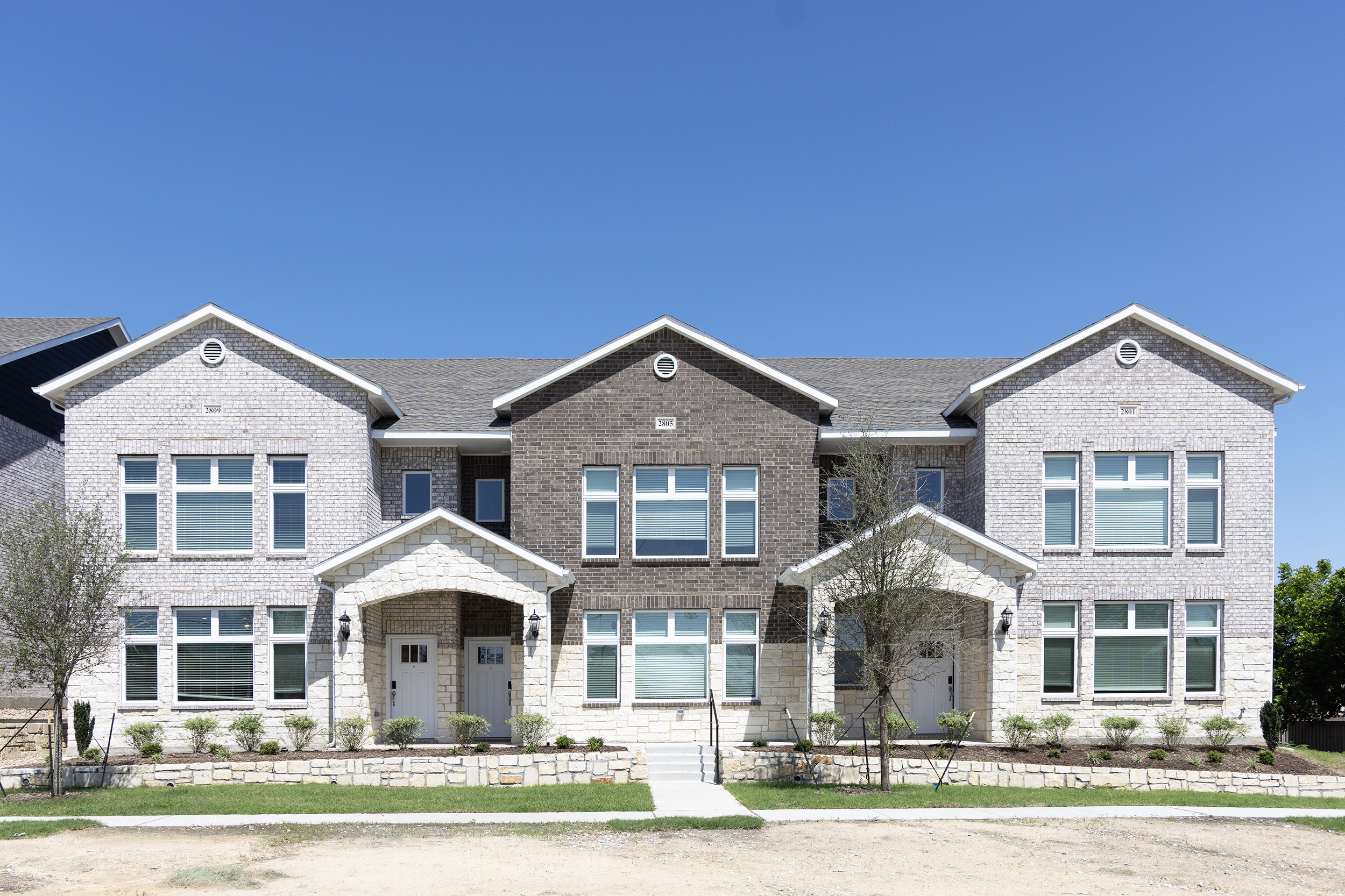 2704 Aiden Lane