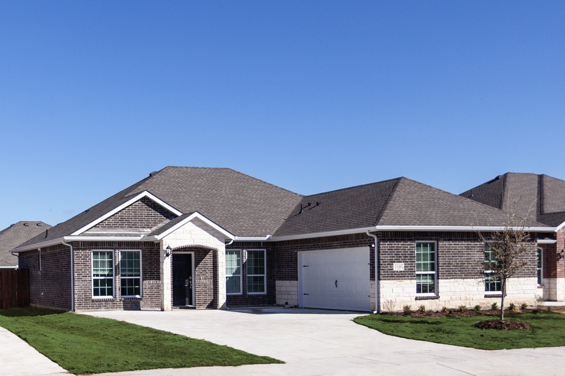 2108 Nutmeg Way
