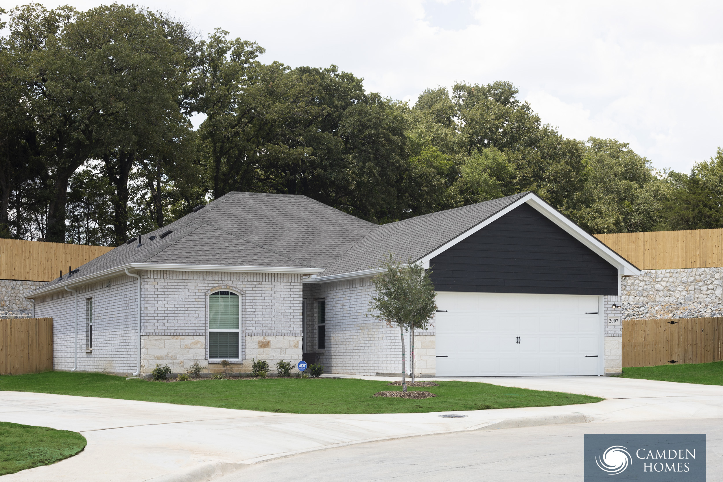 10922 Meadow Creek Drive