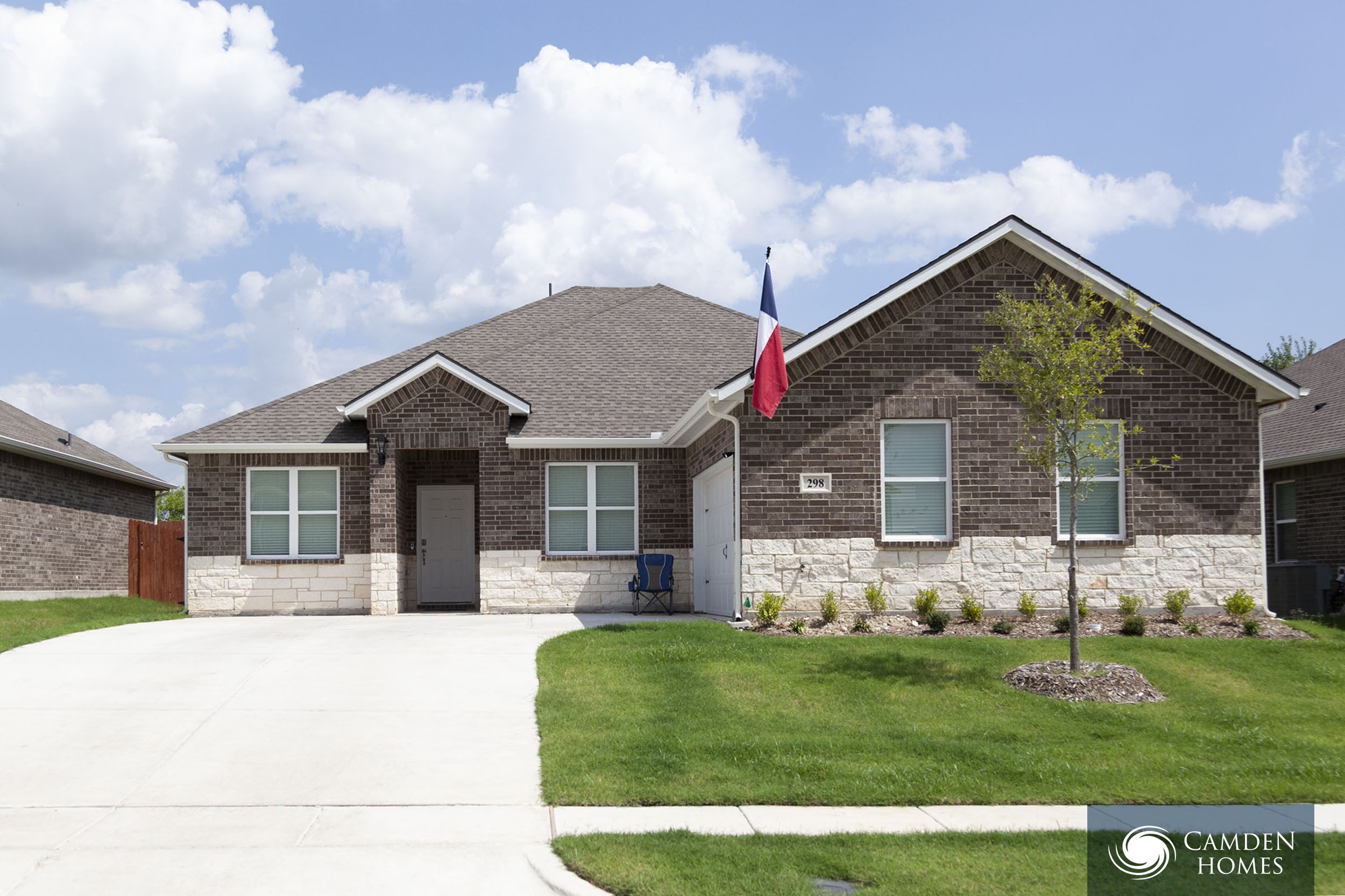 2120 Nutmeg Way